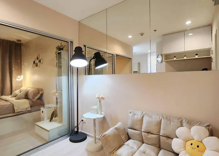 Homely Minimal Style Near Bts Silom Line Bangkok