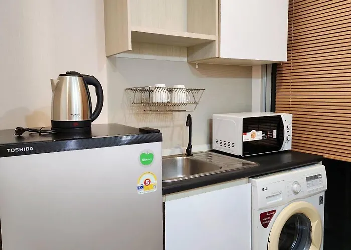 Homely Minimal Style Near Bts Silom Line Apartment *