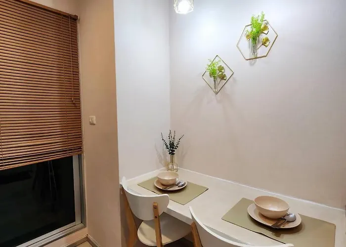 Homely Minimal Style Near Bts Silom Line Bangkok