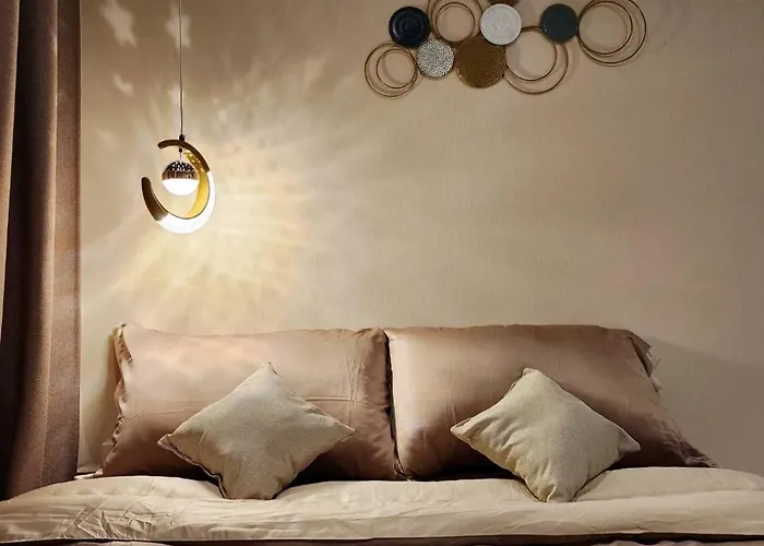 Homely Minimal Style Near Bts Silom Line Apartment Bangkok